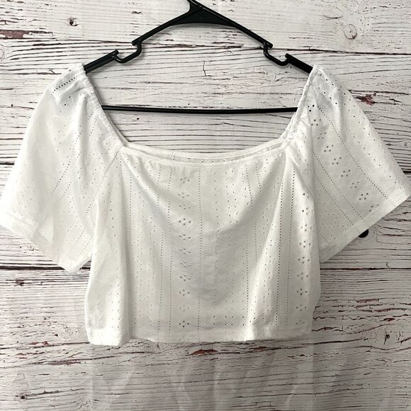 White Cropped Eyelet Women's Top - Picture 2 of 6
